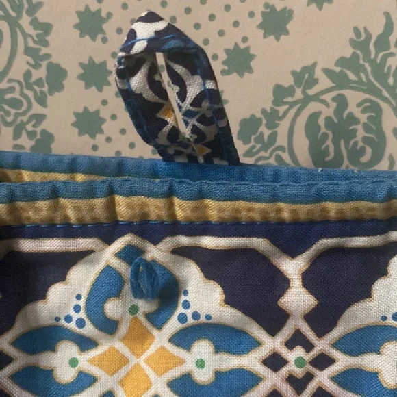 Vera Bradley Tote - Picture 6 of 8